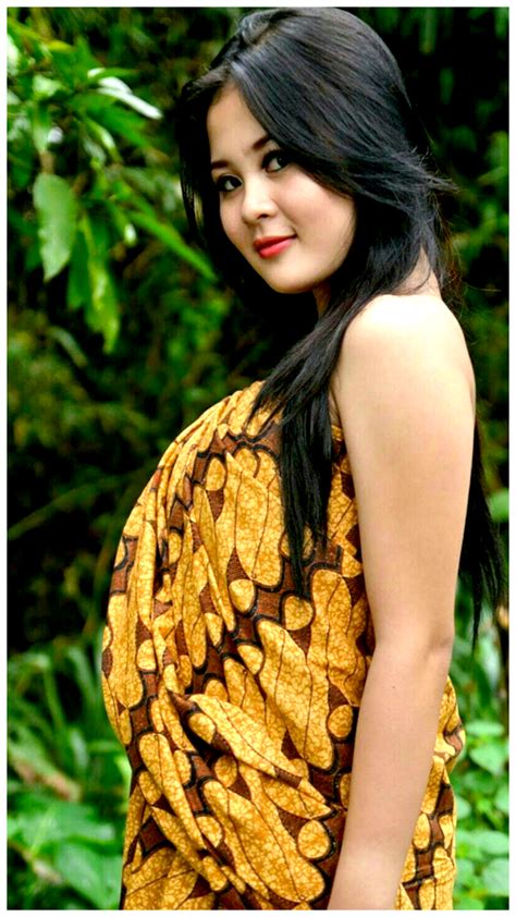 foto artis cantik bugil|Foto telanjang, rambut kemaluan, dan sensor:。